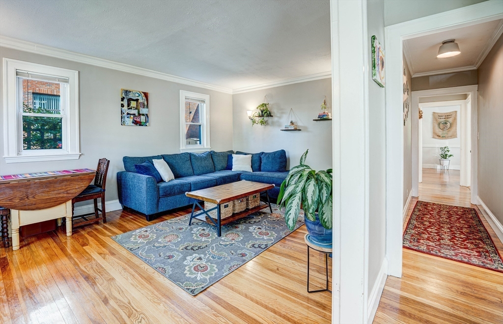 140 Trapelo Rd 140