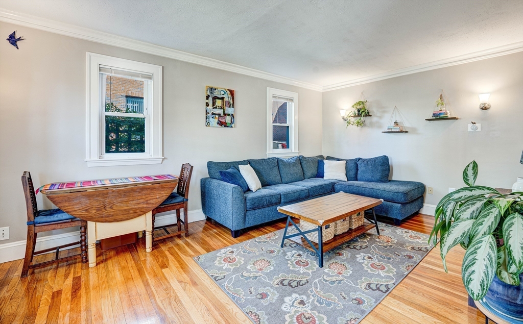 140 Trapelo Rd 140