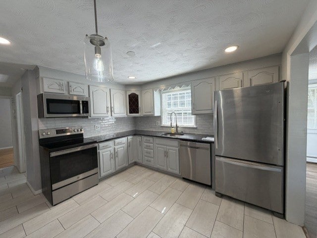 16 Phillip Ave, Burlington, MA, 16 Phillip Ave, Burlington, MA Photo #11