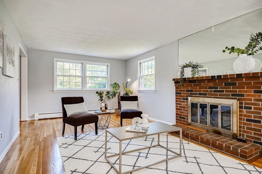 16 Phillip Ave, Burlington, MA, 16 Phillip Ave, Burlington, MA Photo #16