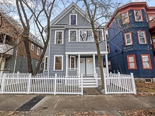 17 Cameron Avenue 17