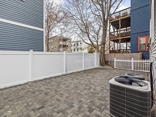 17 Cameron Avenue 17