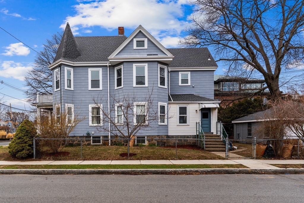 113 Elm Ave
