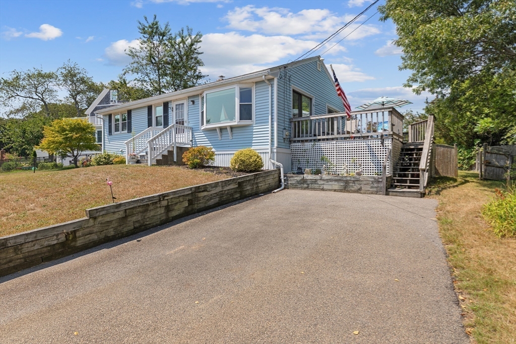131 Genevieve Ln