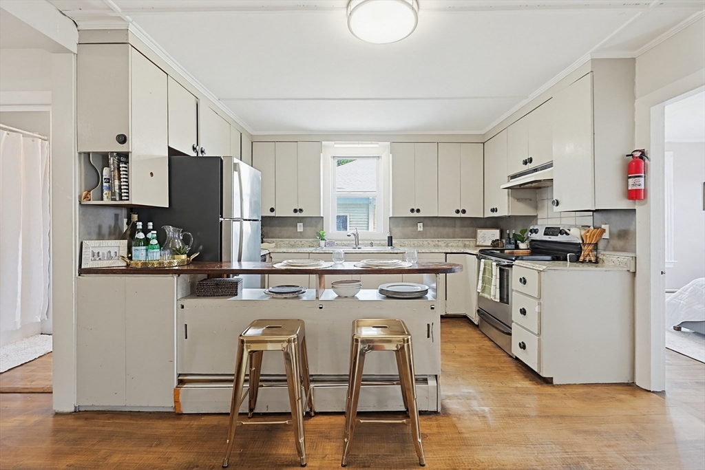 184 Ocean Ave W 1