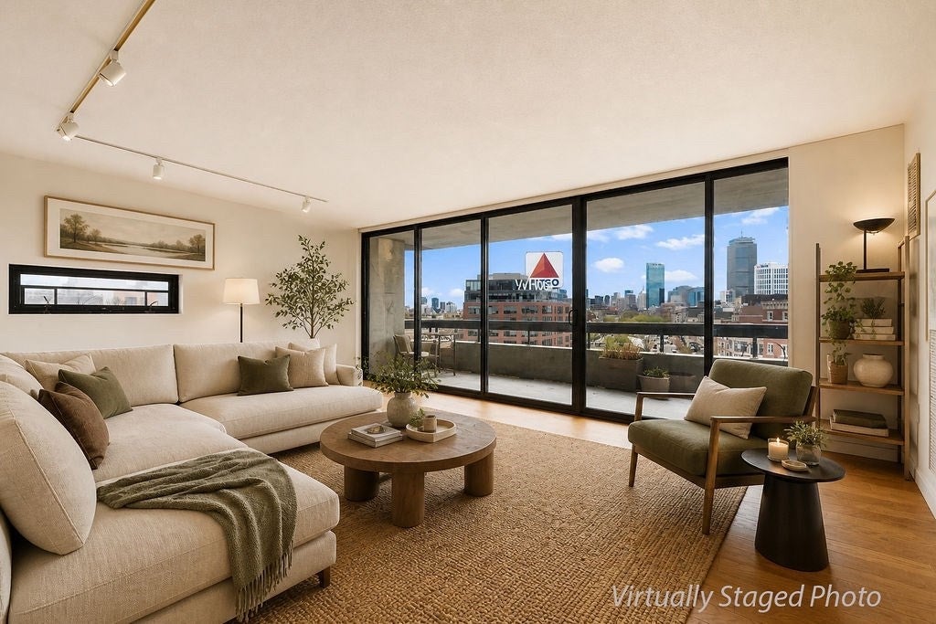 566 Commonwealth AVE 801, Boston MA 02215