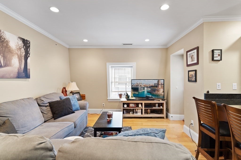 75 Pine St #31, Waltham, MA, 75 Pine St #31, Waltham, MA Photo #11