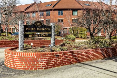 126 Merrimac St 19 Newburyport MA 01950