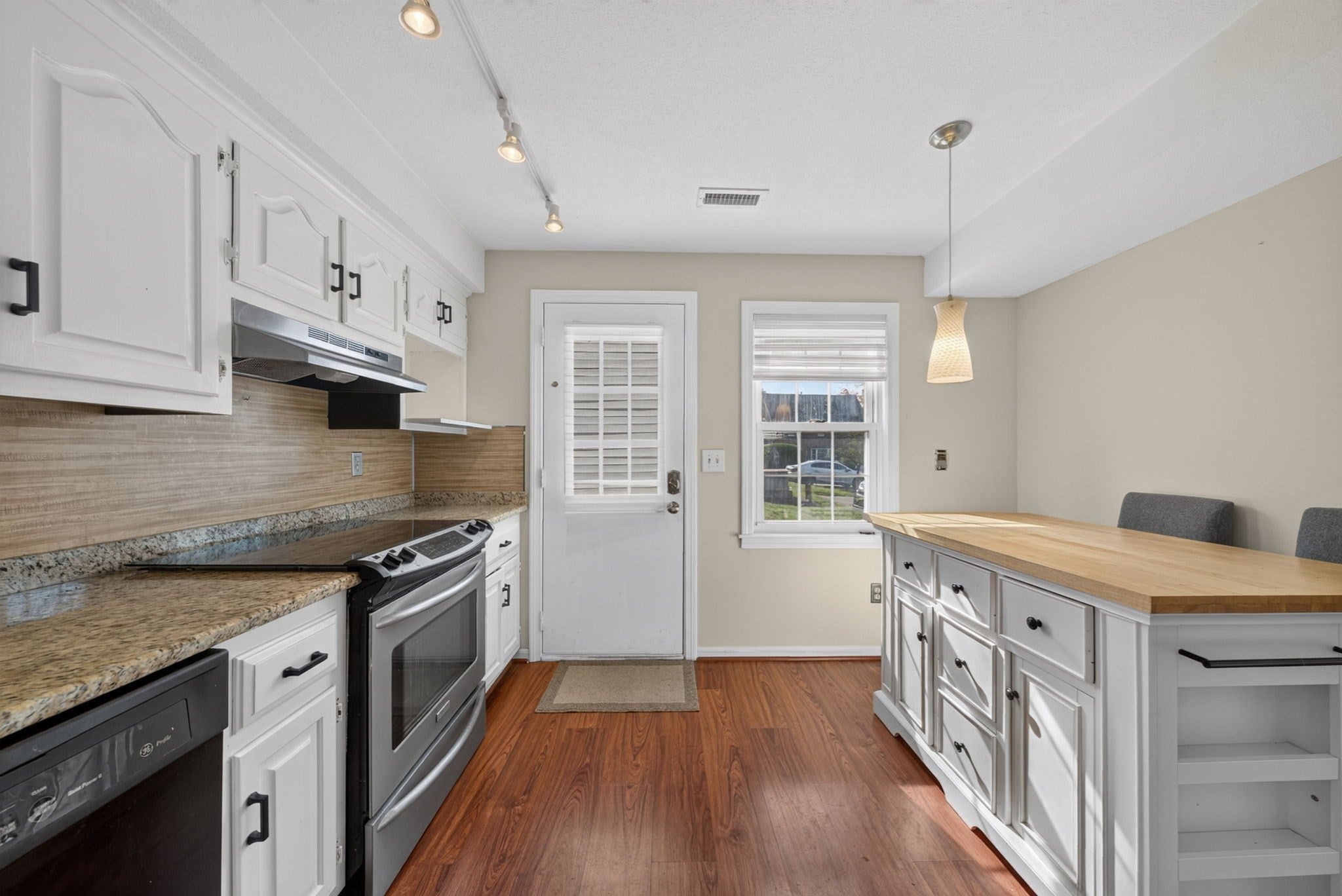 199 Erin Rd #199, Stoughton, MA Photo #2