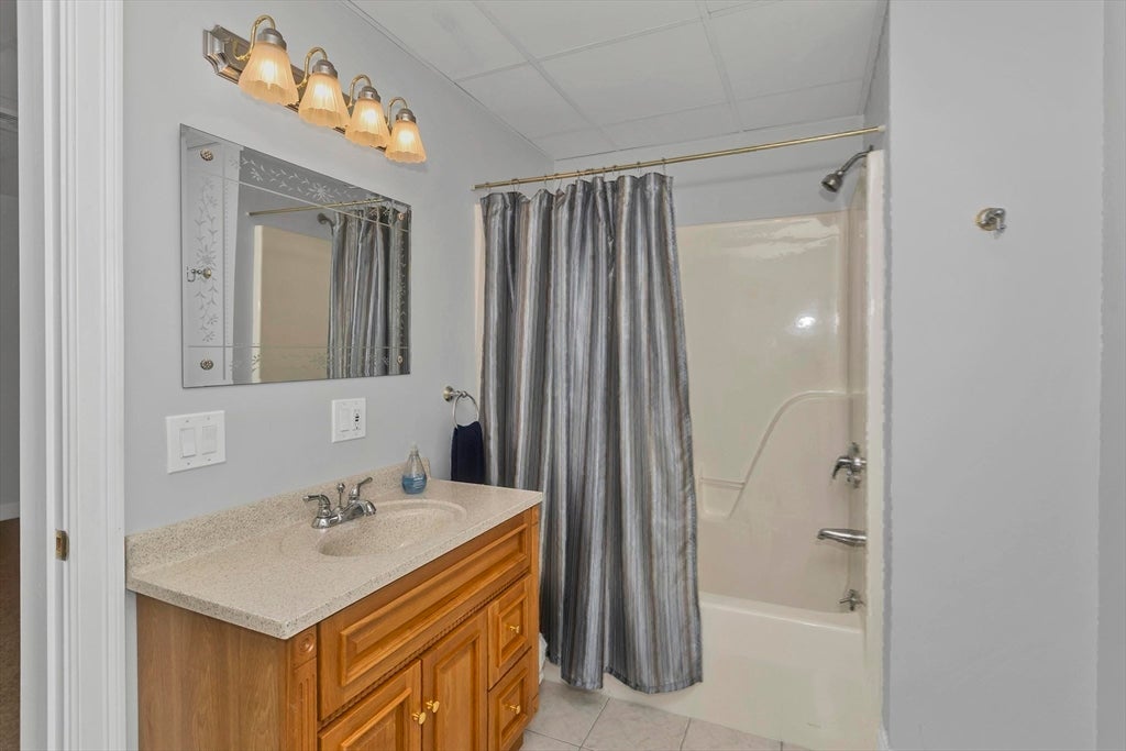 27 Landing Dr, Chicopee, MA, 27 Landing Dr, Chicopee, MA Photo #32
