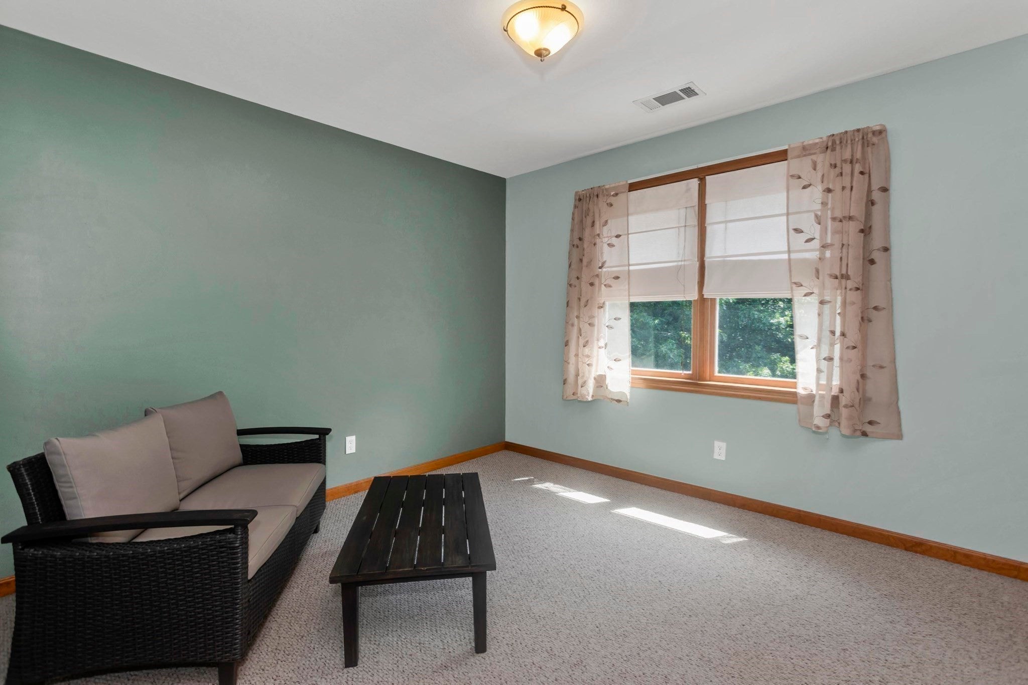27 Landing Dr, Chicopee, MA Photo #25