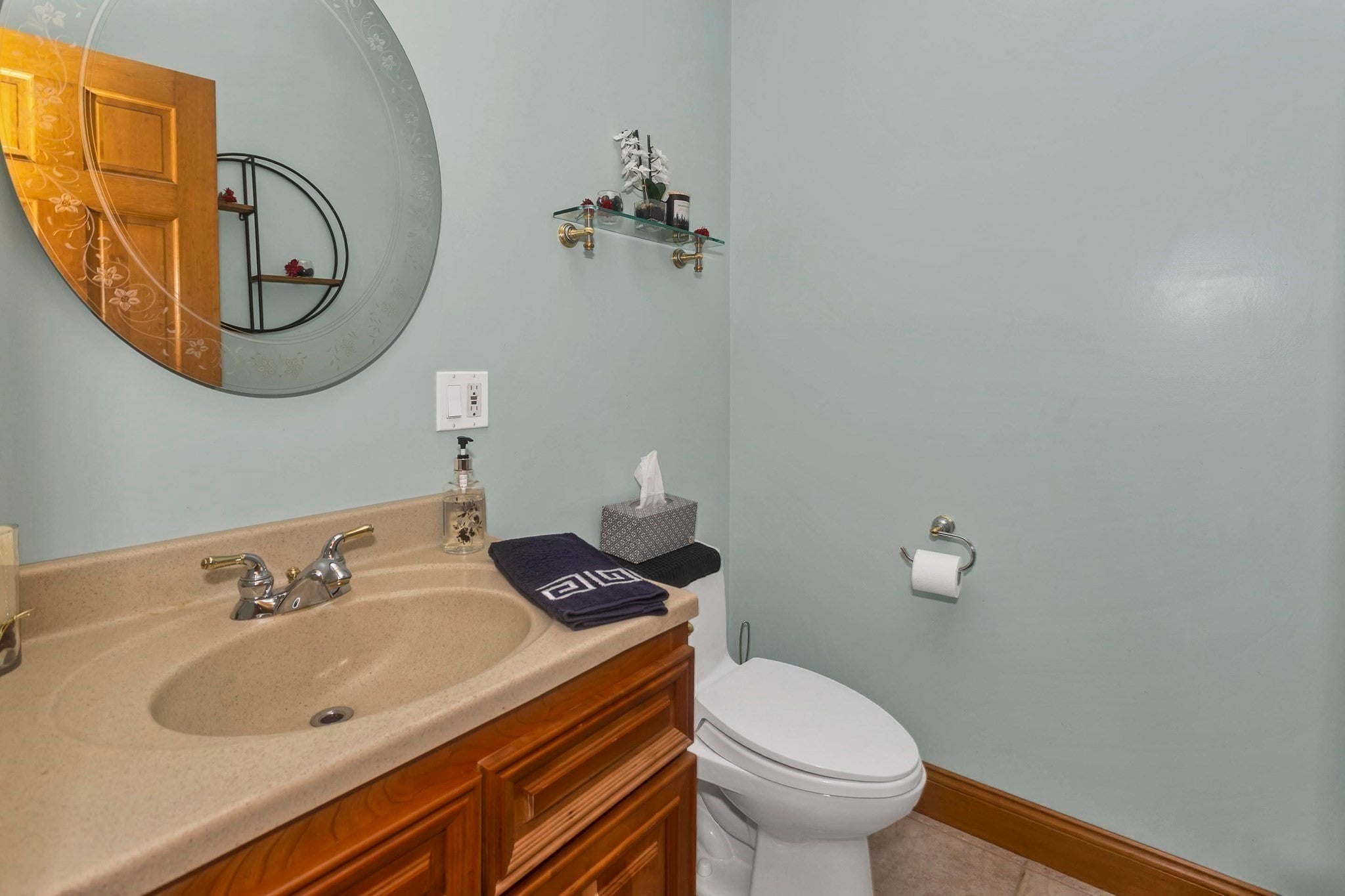 27 Landing Dr, Chicopee, MA Photo #16