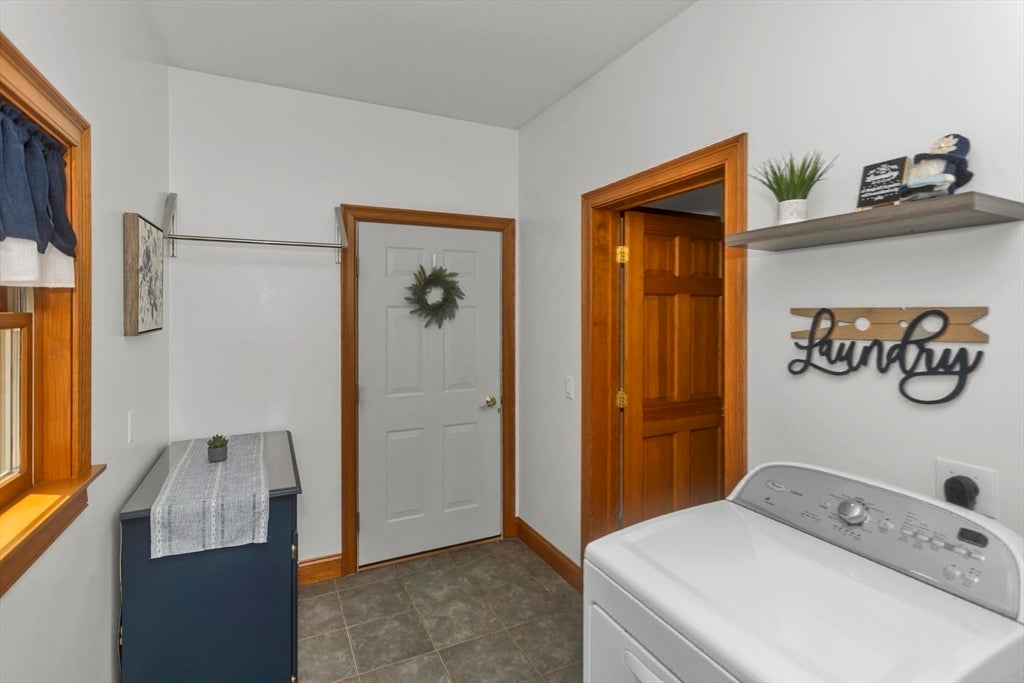 27 Landing Dr, Chicopee, MA, 27 Landing Dr, Chicopee, MA Photo #13
