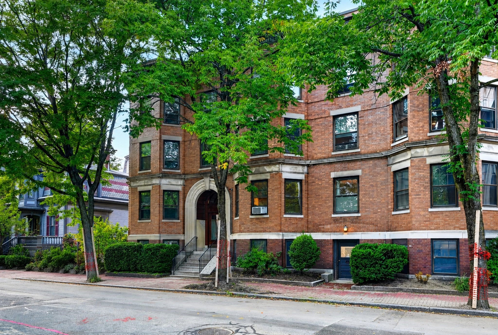 31 Linnaean St #2, Cambridge, MA, 31 Linnaean St #2, Cambridge, MA Photo #6