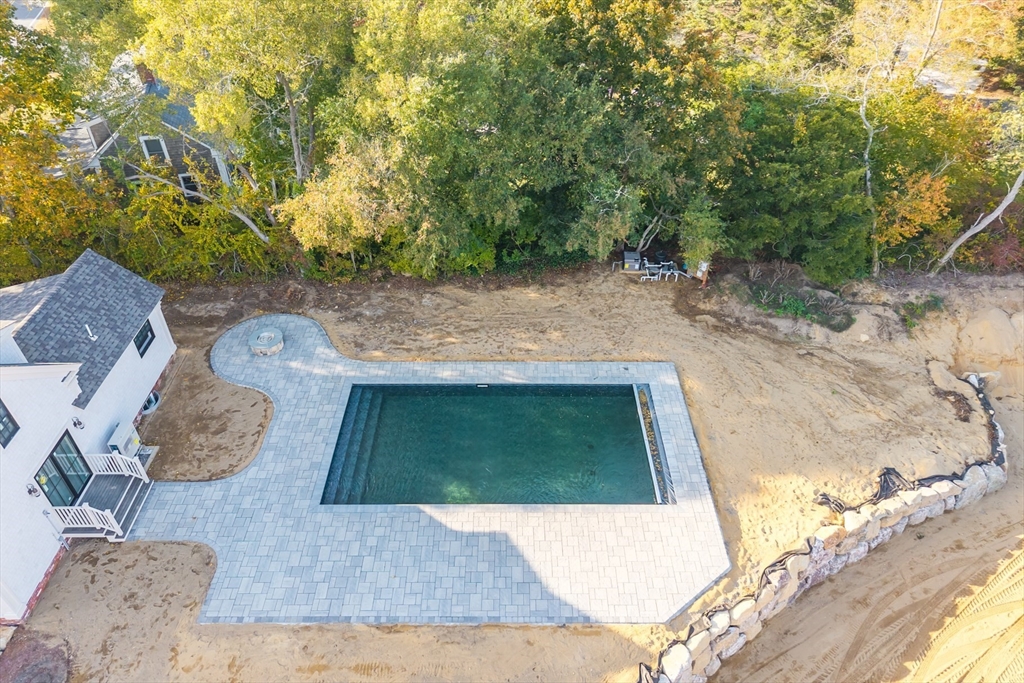 Harwich, Massachusetts 02645, United States, 4 Bedrooms Bedrooms, ,4 BathroomsBathrooms,Residential,Active,235666