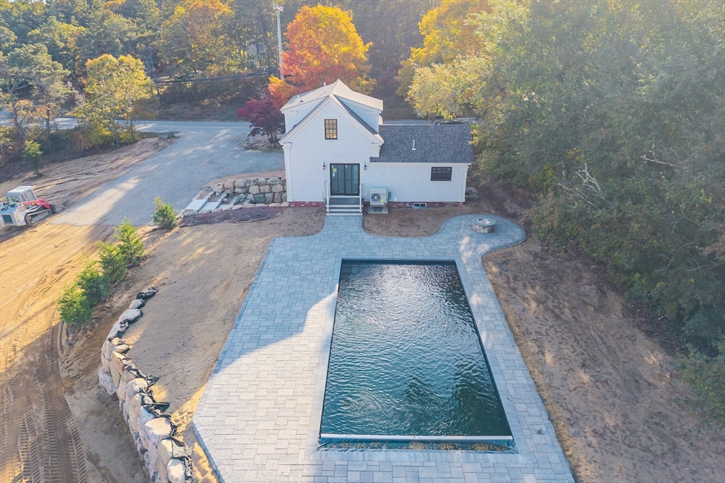 Harwich, Massachusetts 02645, United States, 4 Bedrooms Bedrooms, ,4 BathroomsBathrooms,Residential,Active,235666