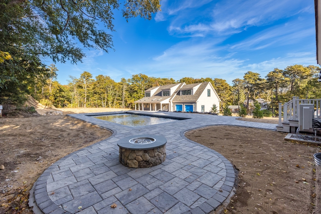 Harwich, Massachusetts 02645, United States, 4 Bedrooms Bedrooms, ,4 BathroomsBathrooms,Residential,Active,235666