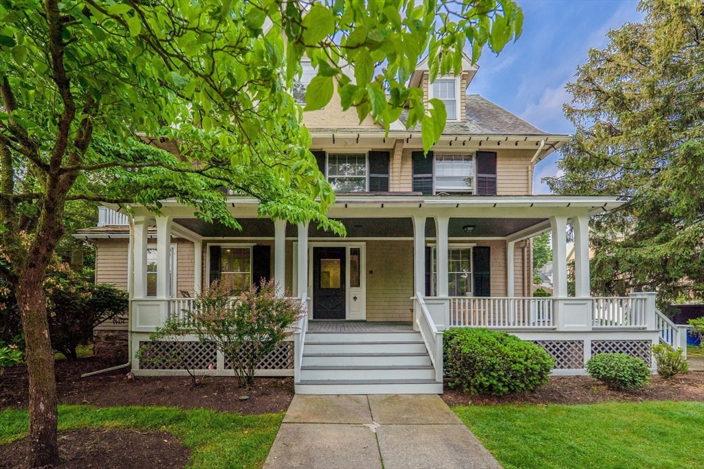 18 Alden St