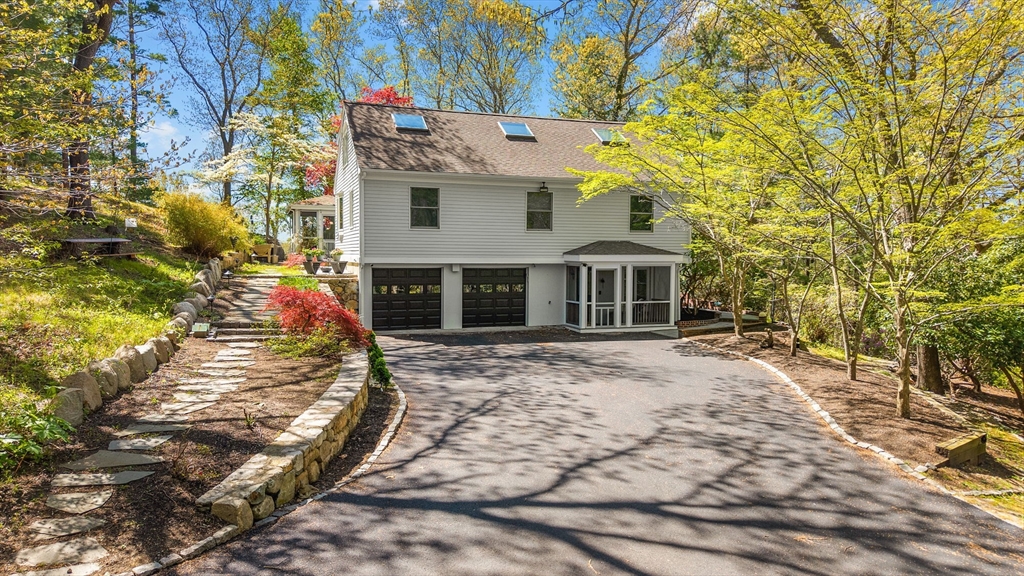 156 Duck Hill Rd, Duxbury, MA Photo #1