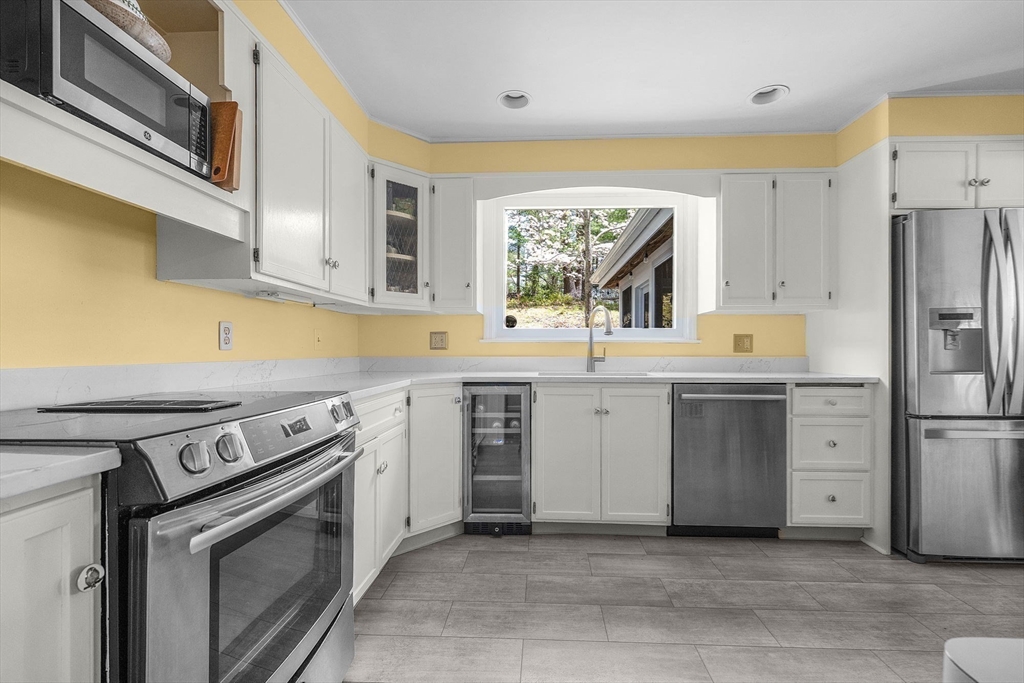 156 Duck Hill Rd, Duxbury, MA Photo #3