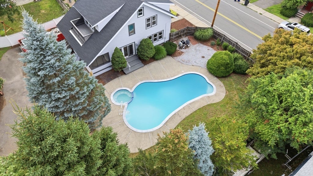 1174 Franklin St, Stoneham, MA Photo #40