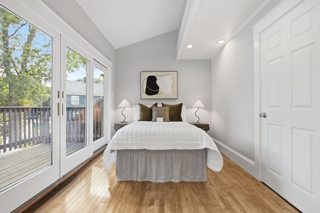 1174 Franklin St, Stoneham, MA Photo #24