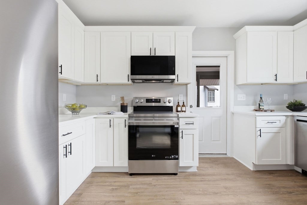 1174 Franklin St, Stoneham, MA Photo #19