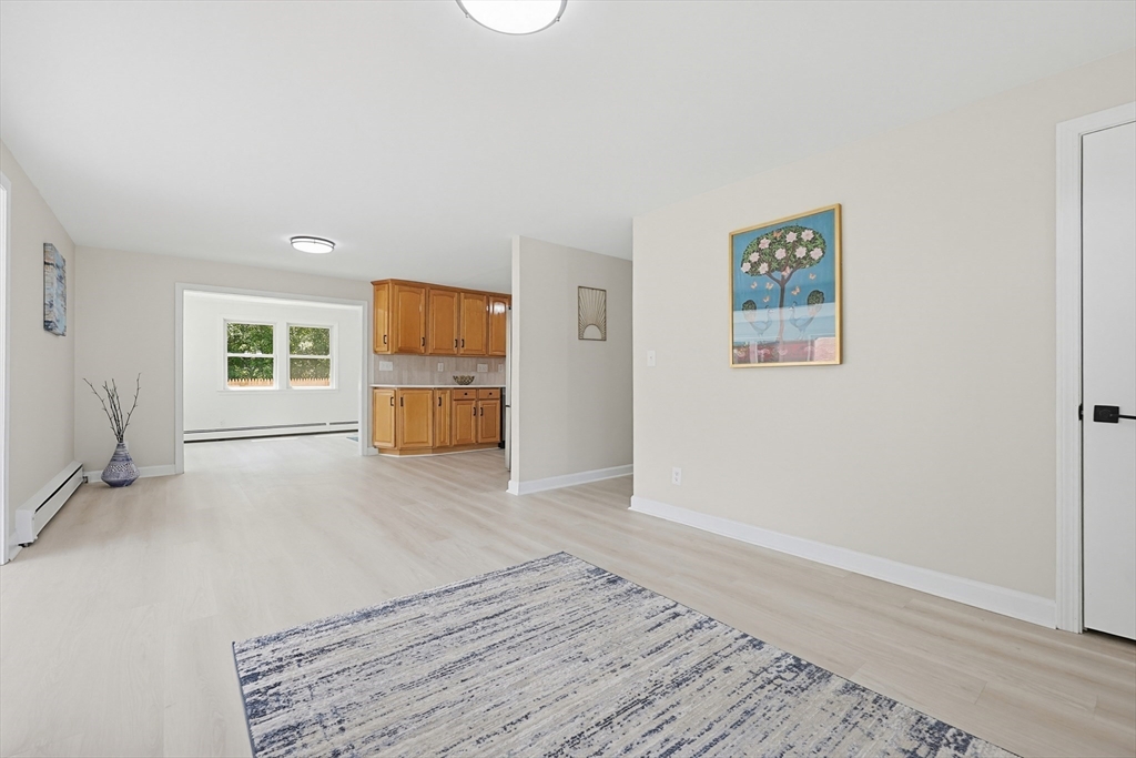 6 Almond Dr