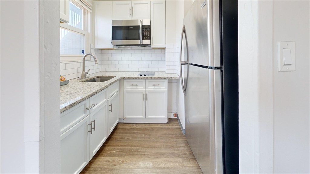 Click for 298-300 Meridian Street 298 - 1, Boston, MA slideshow Click for 298-300 Meridian Street 298 - 1, Boston, MA slideshow