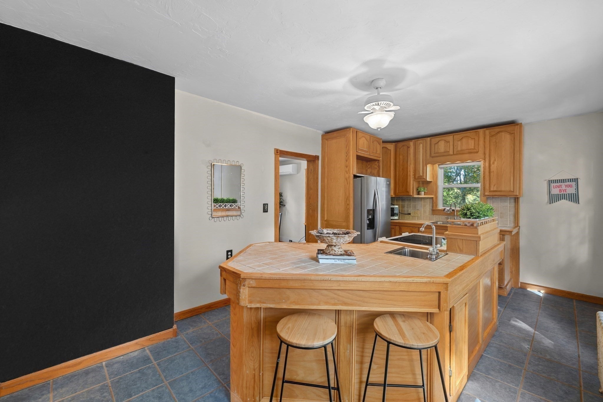 26 New Harbor Road, Clinton, MA, 26 New Harbor Road, Clinton, MA Photo #11