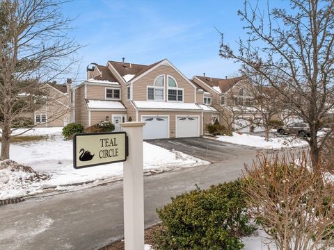 29 Teal Cir 29 Walpole MA 02081