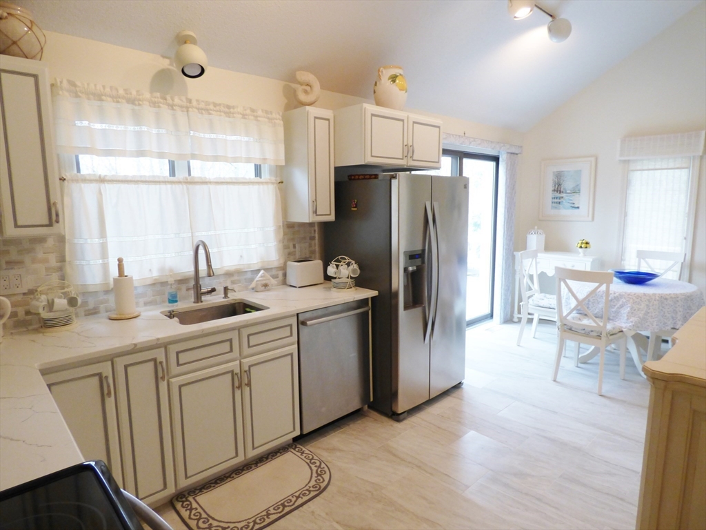14 Lumbert Mill Rd