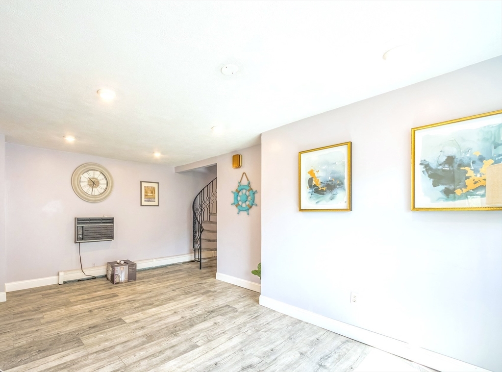 46 Adams St