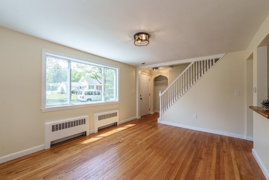 76 Wolcott Ave