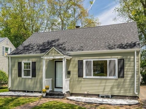 76 Wolcott Ave West Springfield MA 01089