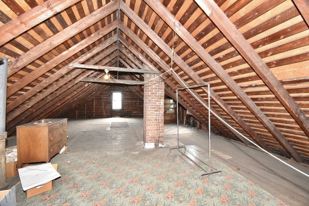 Springfield, Massachusetts 01107, United States, 4 Bedrooms Bedrooms, ,2 BathroomsBathrooms,Residential,Active,134349