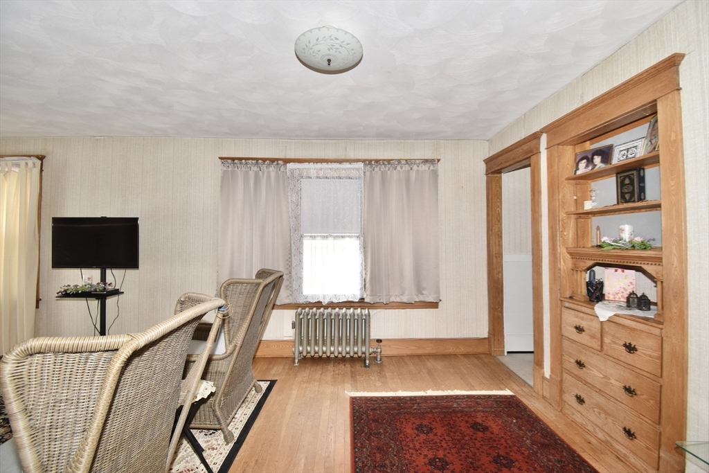 Springfield, Massachusetts 01107, United States, 4 Bedrooms Bedrooms, ,2 BathroomsBathrooms,Residential,Active,134349