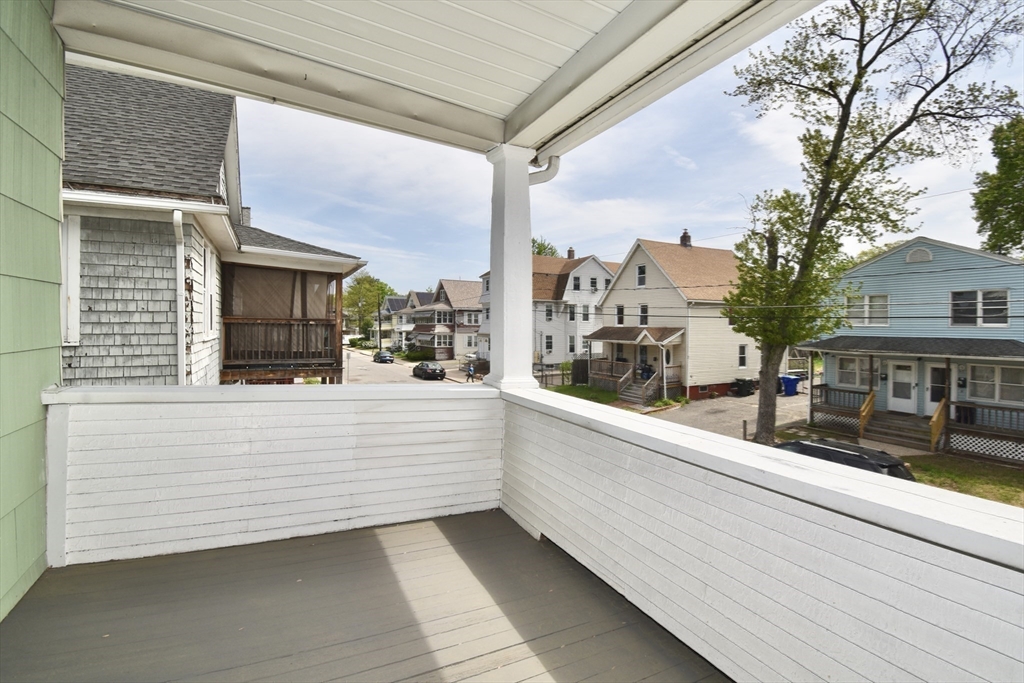 Springfield, Massachusetts 01107, United States, 4 Bedrooms Bedrooms, ,2 BathroomsBathrooms,Residential,Active,134349