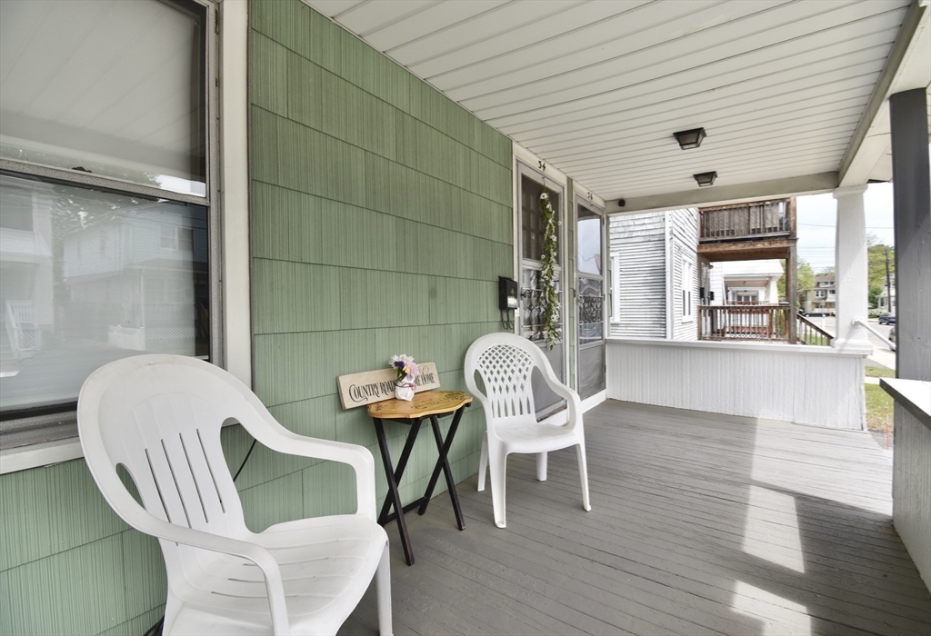 Springfield, Massachusetts 01107, United States, 4 Bedrooms Bedrooms, ,2 BathroomsBathrooms,Residential,Active,134349