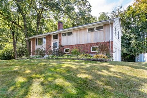 19 Walnut Knls Canton MA 02021