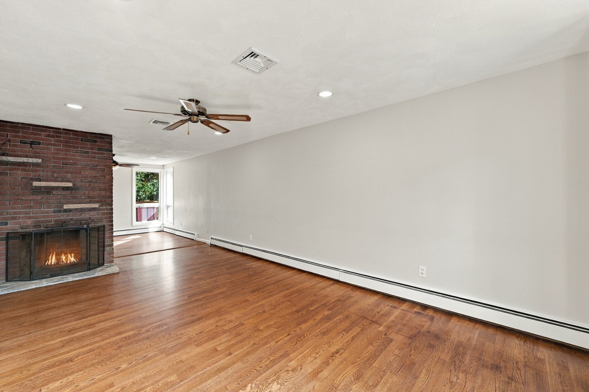 128 Commonwealth Rd