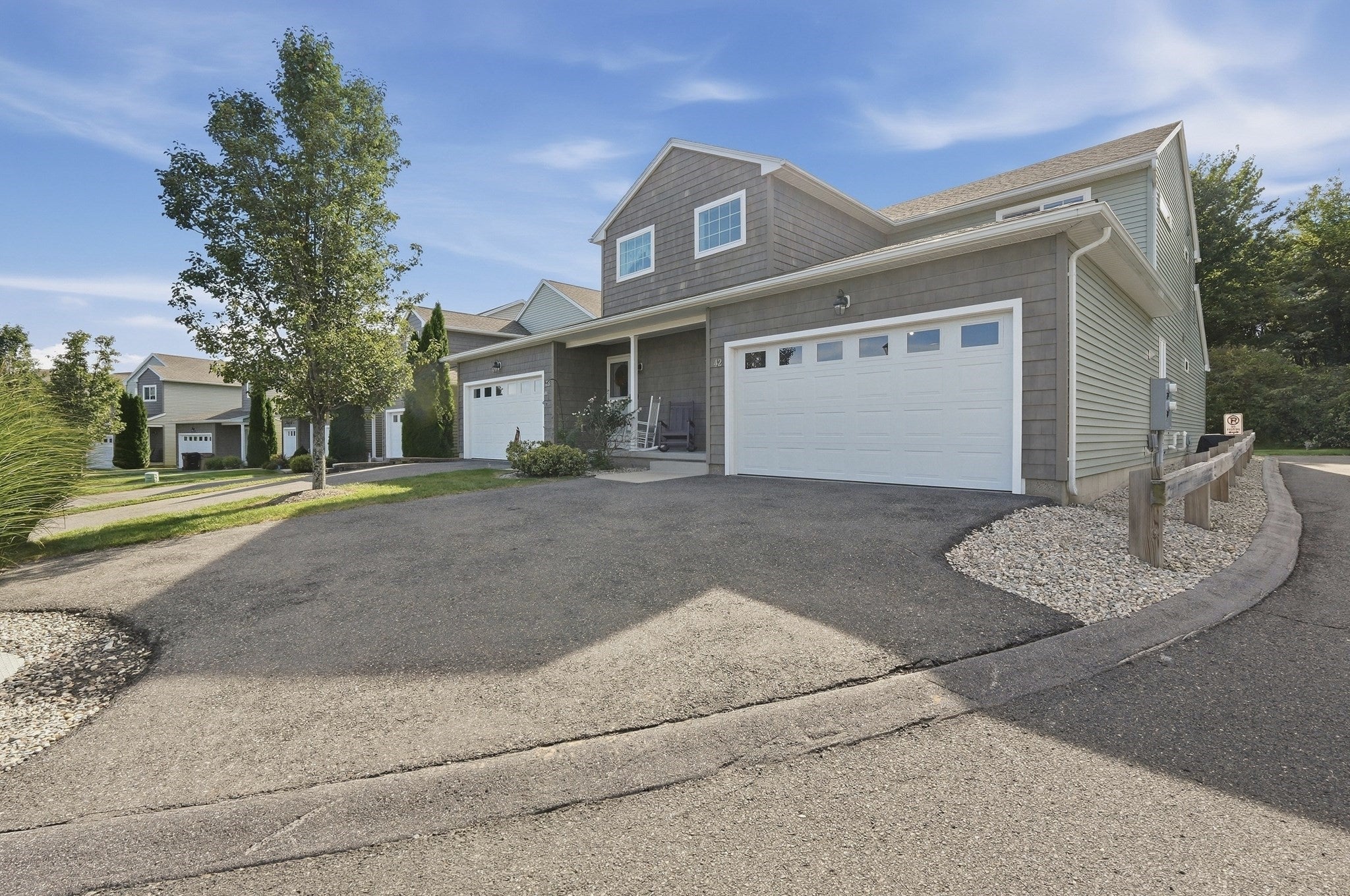 353 Fuller St 42