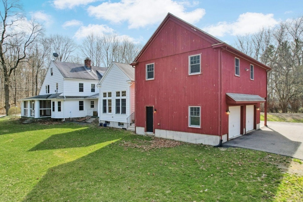 9 Merriam Rd