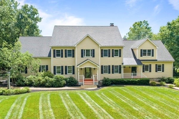 139 HIGHLAND ST, TOWNSEND, MA 01469 - Image bbd99cf03440daedc4c321617e408dc6/1301941865