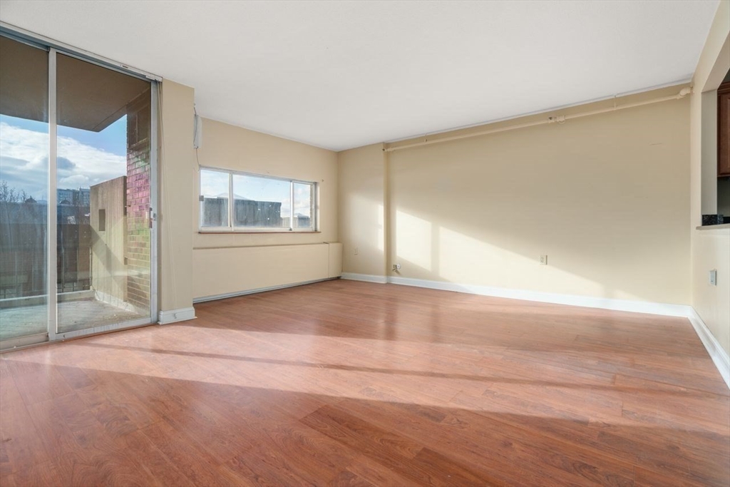 872 Massachusetts Avenue 304