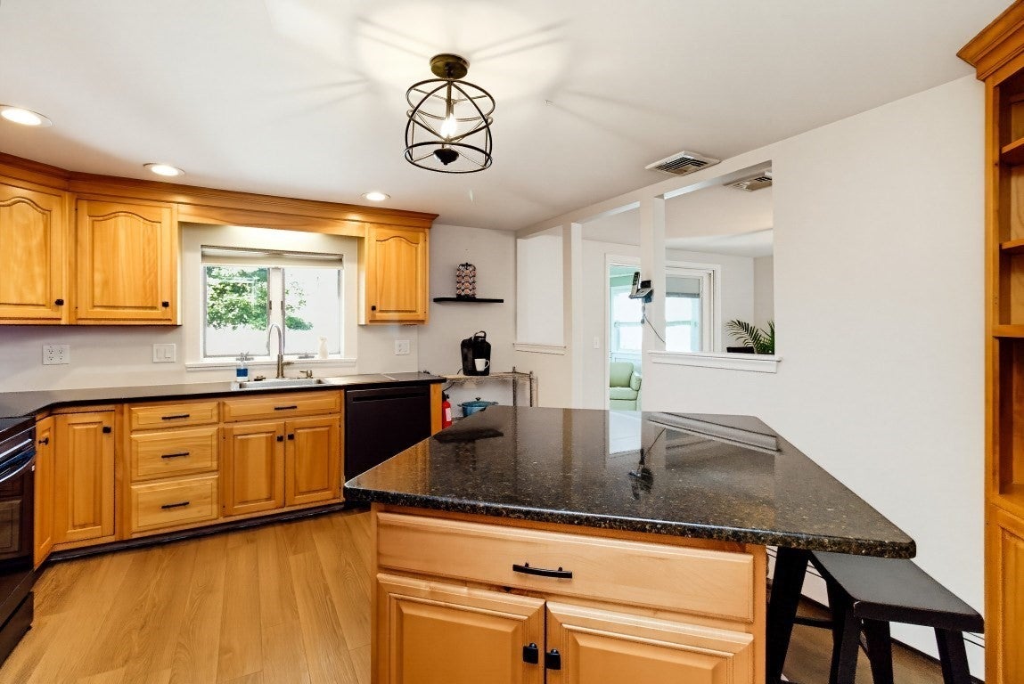 15 Doane Rd, Medford, MA, 15 Doane Rd, Medford, MA Photo #11
