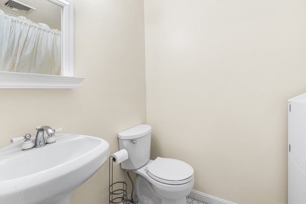 204 Lilac Meadows Way #204, Ipswich, MA, 204 Lilac Meadows Way #204, Ipswich, MA Photo #12