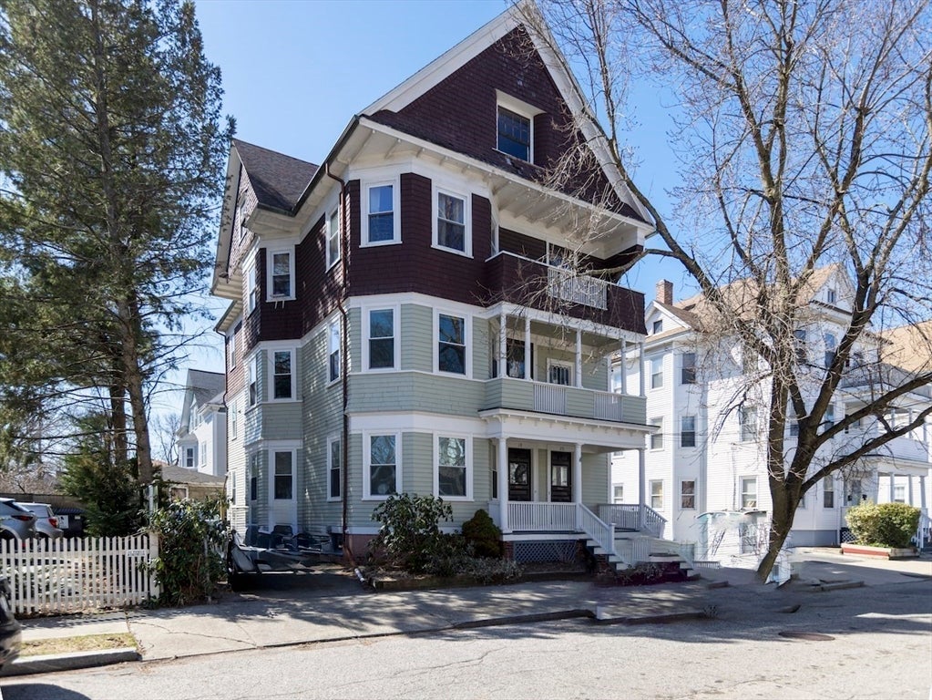 18 Meader St #1, Providence, RI, 18 Meader St #1, Providence, RI Photo #2