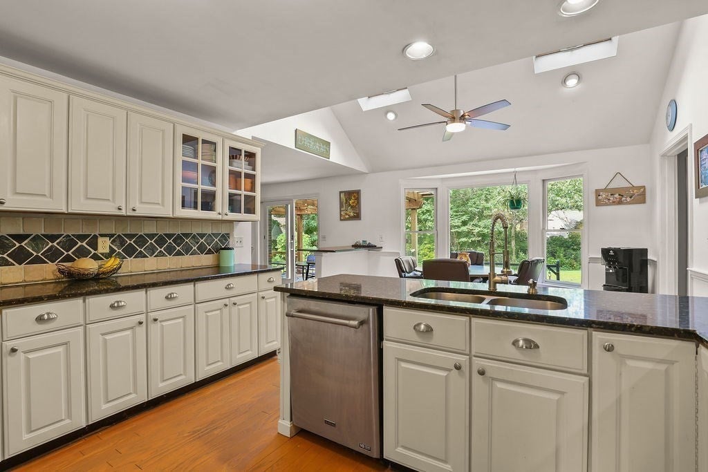 19 Steven P Wentworth Rd, Falmouth, MA, 19 Steven P Wentworth Rd, Falmouth, MA Photo #6