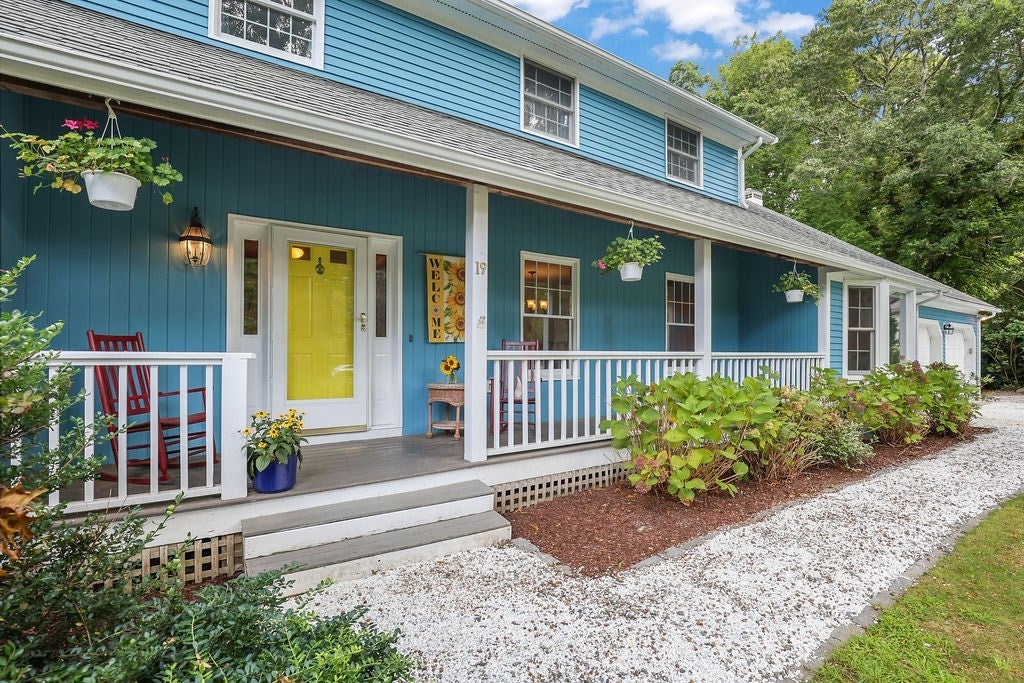 19 Steven P Wentworth Rd, Falmouth, MA, 19 Steven P Wentworth Rd, Falmouth, MA Photo #2